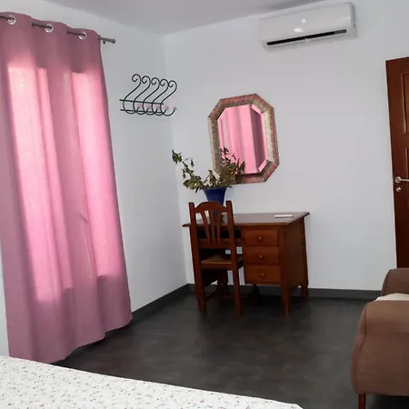 Casa Llena De Vida Con Patio Y Terraza Holiday home *