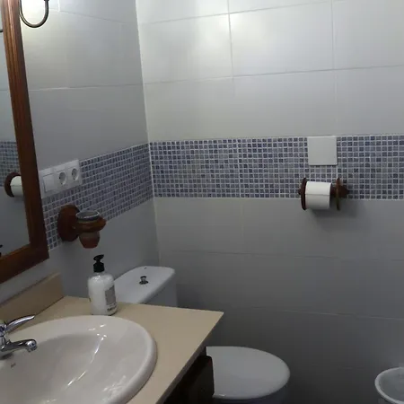 Casa Llena De Vida Con Patio Y Terraza Coín